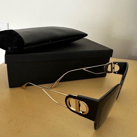 Christian Dior Sunglasses- style 8072K 55-22-135 - Picture 3 of 8